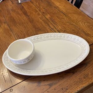 Hallmark platter and bowl set